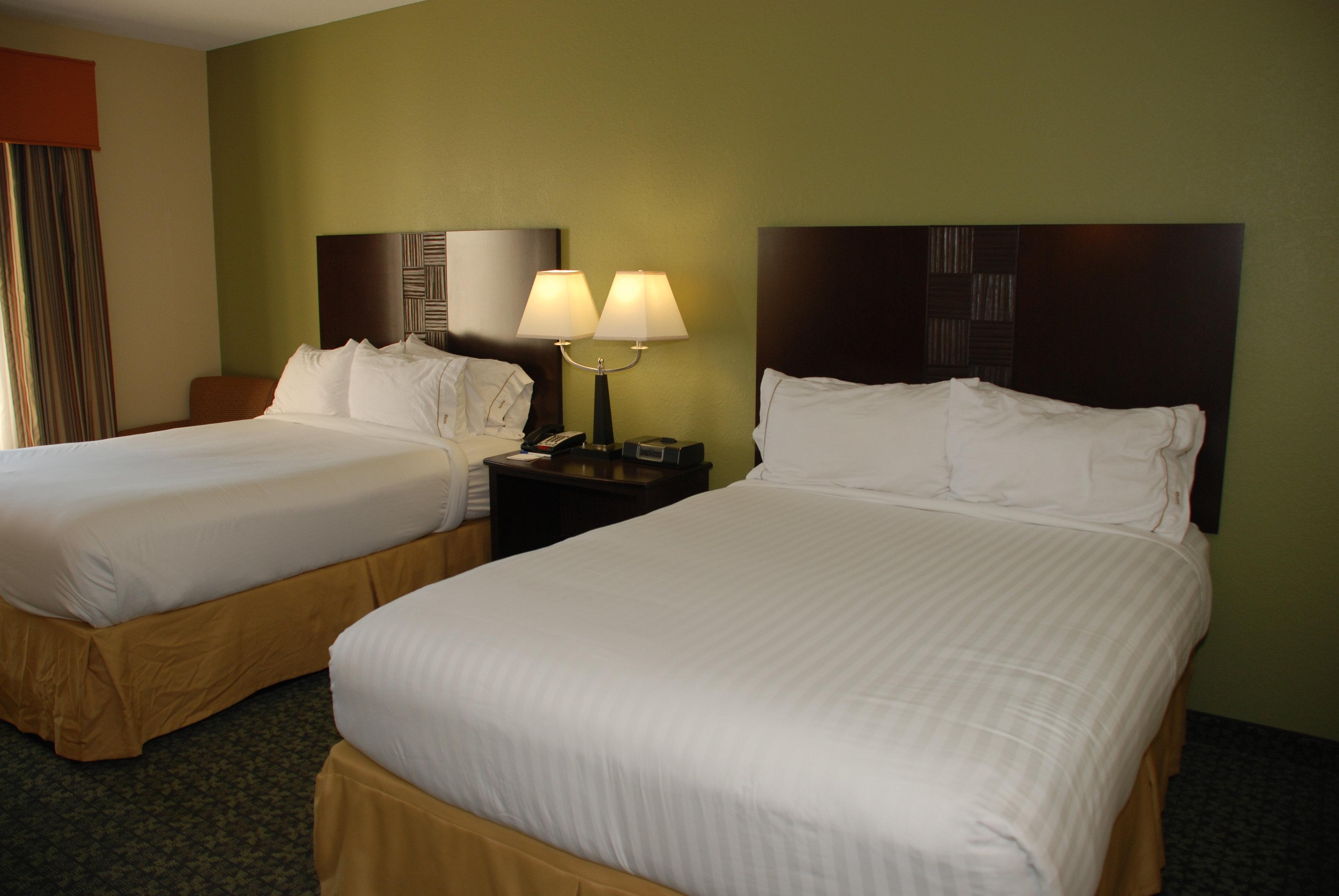 Express & By Ihg 3* Covington