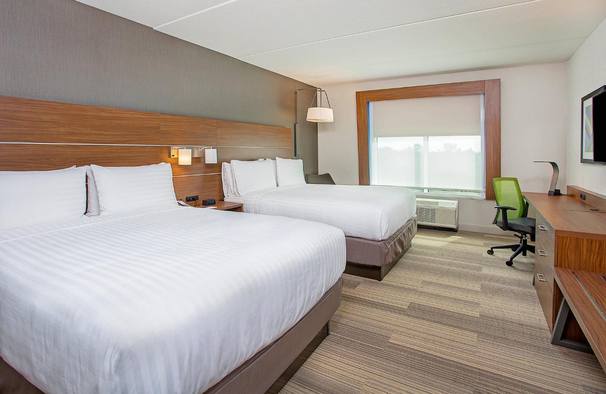 Express & By Ihg 3* Covington